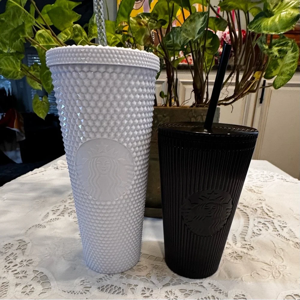 Set of 2 Starbucks Textured Black and White Tumblers - Picture 8 of 8